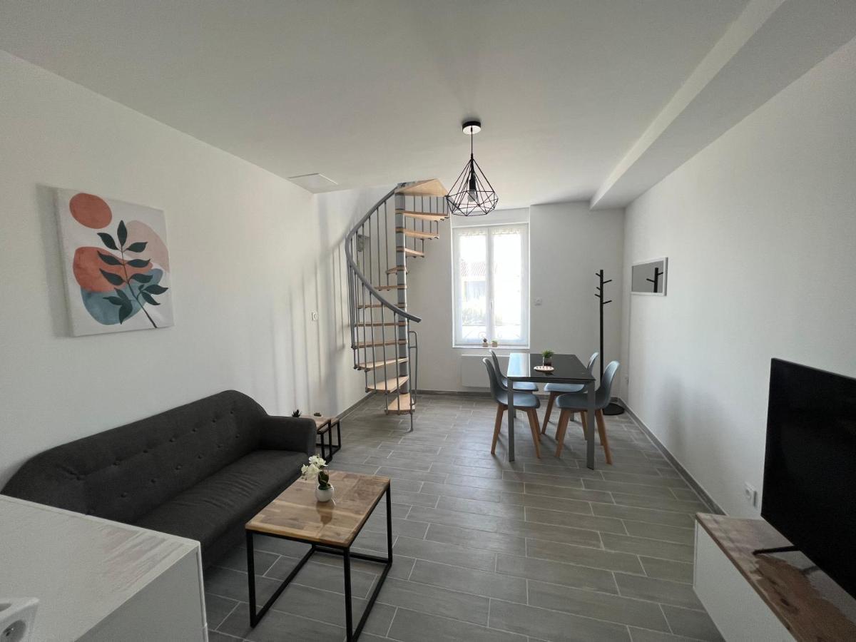 180B - Duplex T2 Tout Confort - Wifi Netflix Le Gond-Pontouvre Extérieur photo